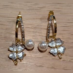 Elegant Gold and Silver Clover Pearl Earrings